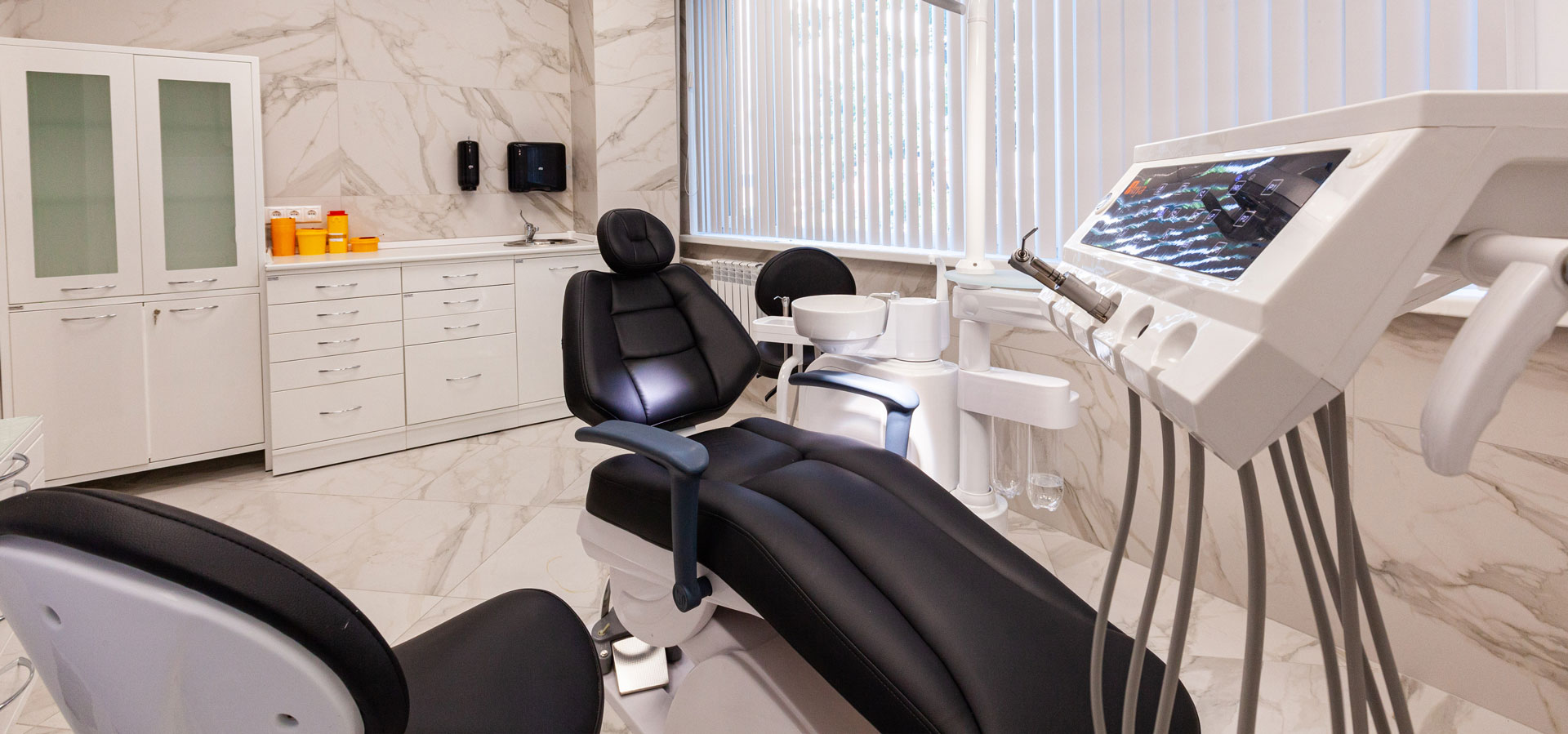 Интерьер стоматологической клиники Kozak Dental